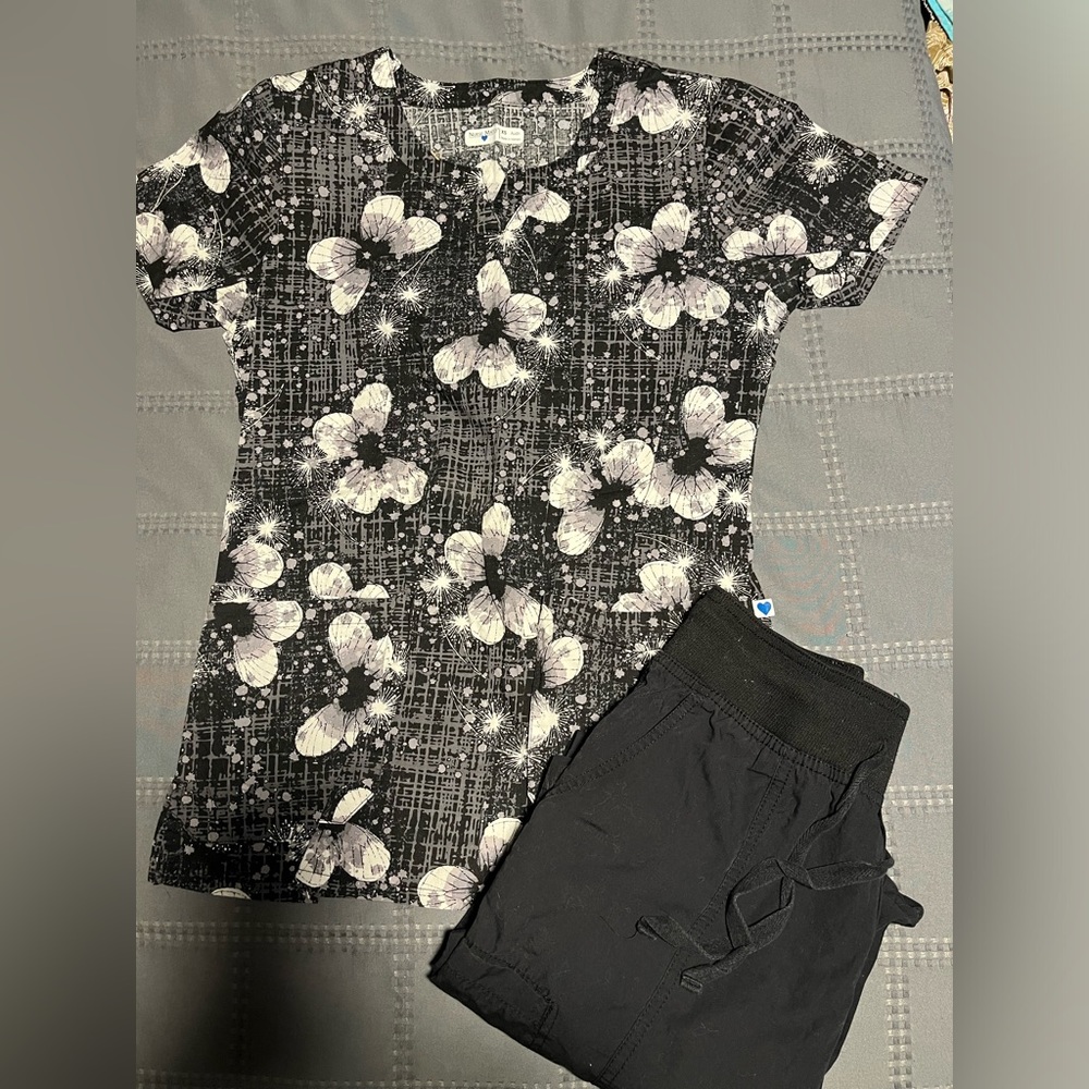 Nurse Mate butterfly Scrub Set